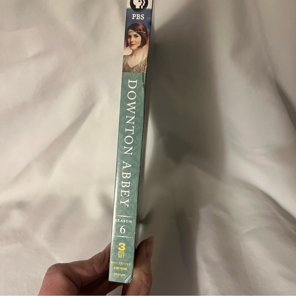 Downton Abbey season 6 new in box DVD set - Picture 4 of 4